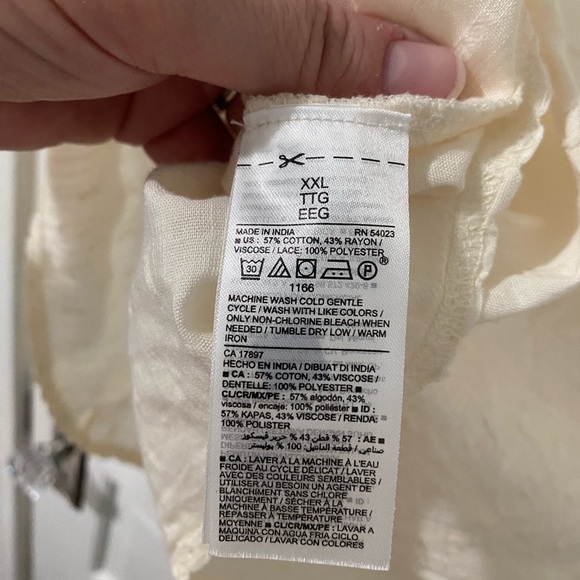 Old Navy XXL shirt. Worn once for family pictures! - Picture 3 of 5
